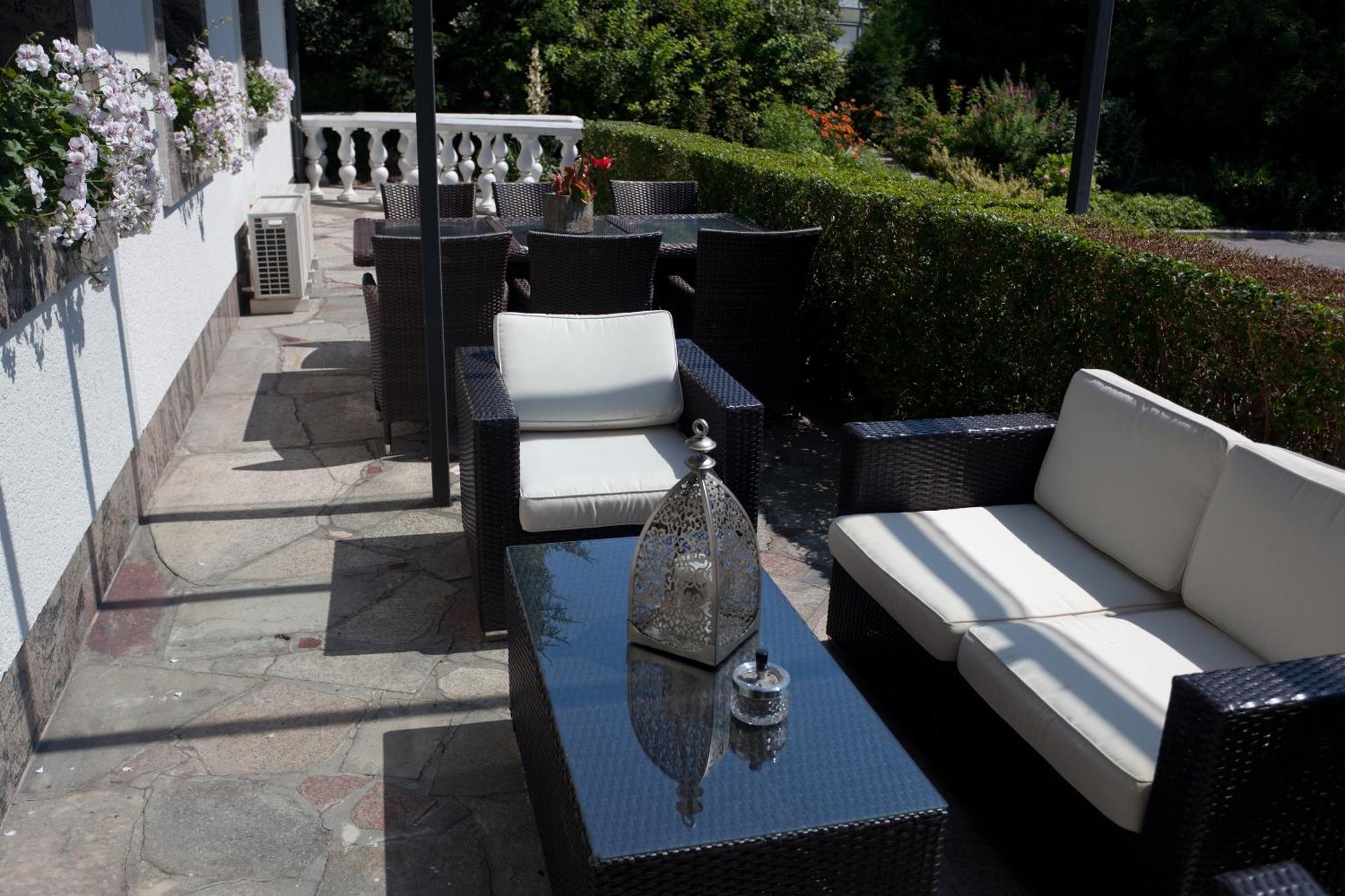 Aparthotel Vila Minka Λιουμπλιάνα Εξωτερικό φωτογραφία